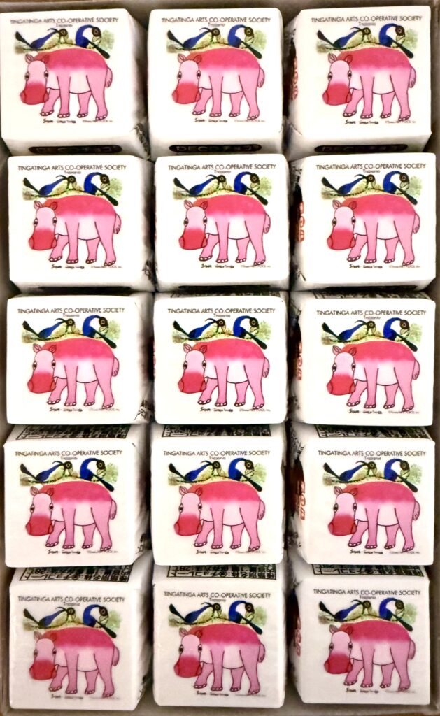 SIWAのピンクのかばが描かれたDECOチョコ